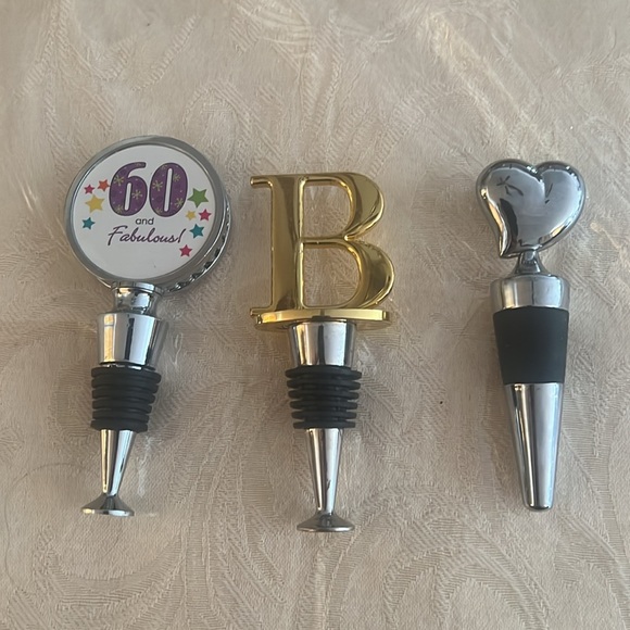 Reusable Wine Cork Bottle Wine Stopper Top Closer Seal will get all 3 of them - Picture 2 of 14